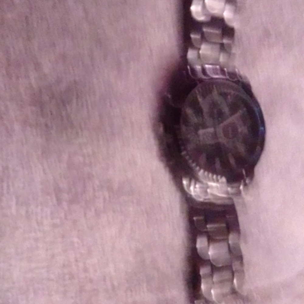 Watch - Picture 4 of 4